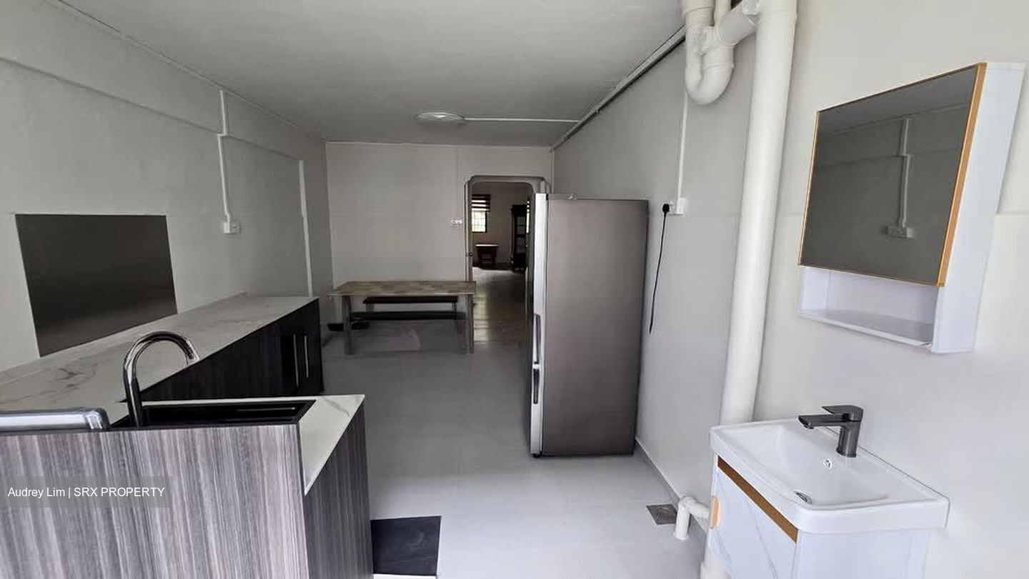 Blk 427 Clementi Avenue 3 (Clementi), HDB 4 Rooms #563315181